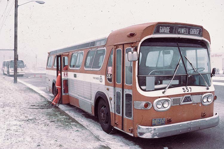 TriMet bus in ice storm